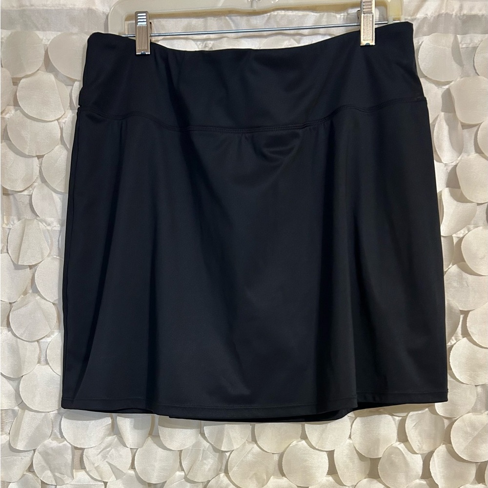 Baleaf black skirt with attached shorts size 2XL